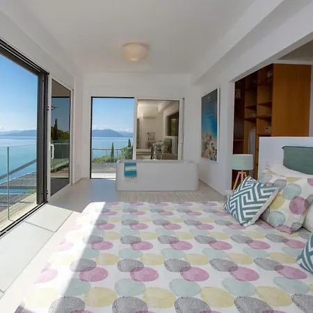 Seafront Arkoudaki *