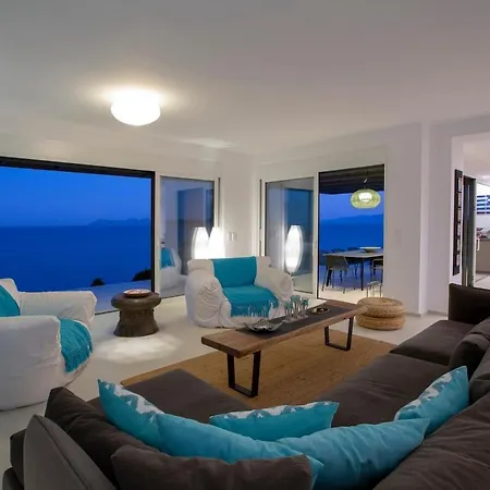 Seafront Arkoudaki * Evgiros