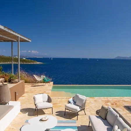 Arkoudaki Luxurious Escape With Infinity Pool & Sea Access Villa *