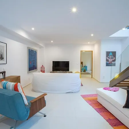 Seafront Arkoudaki Villa *