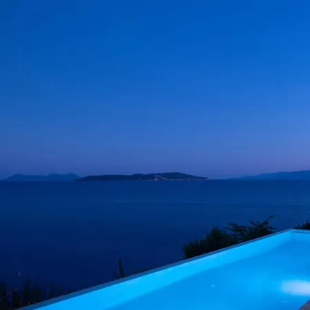 Arkoudaki Luxurious Escape With Infinity Pool & Sea Access Villa